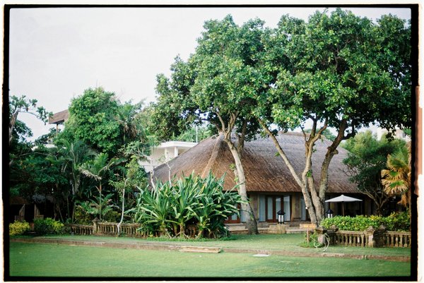 Comment préparer un itinéraire de camping pour suivre les routes historiques de l'Amérique?
